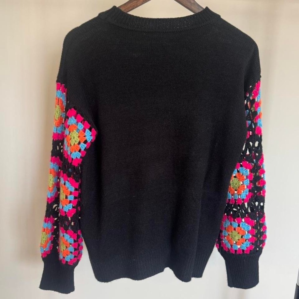Black Sweater With Granny Squares Crocheted Sleeves Size Small Boho CottageCore - Picture 3 of 7
